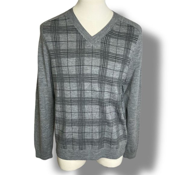Banana Republic Other - Banana Republic Merino Wool Men’s V-Neck Sweater Size Large Gray and Black
